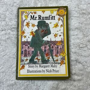 Mr. Rumfitt - Margaret Mahy ISBN 1556248679 Sunshine books 1993 Very Good